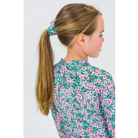 Scrunchie Wallflowers
    		