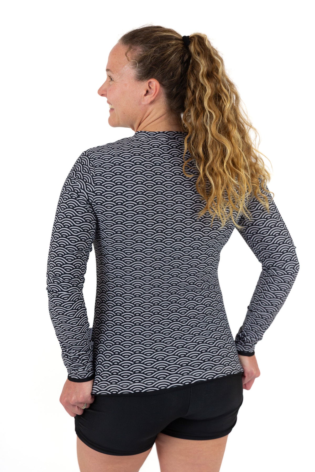 Womens Long Sleeve Rashie SEA WAVE